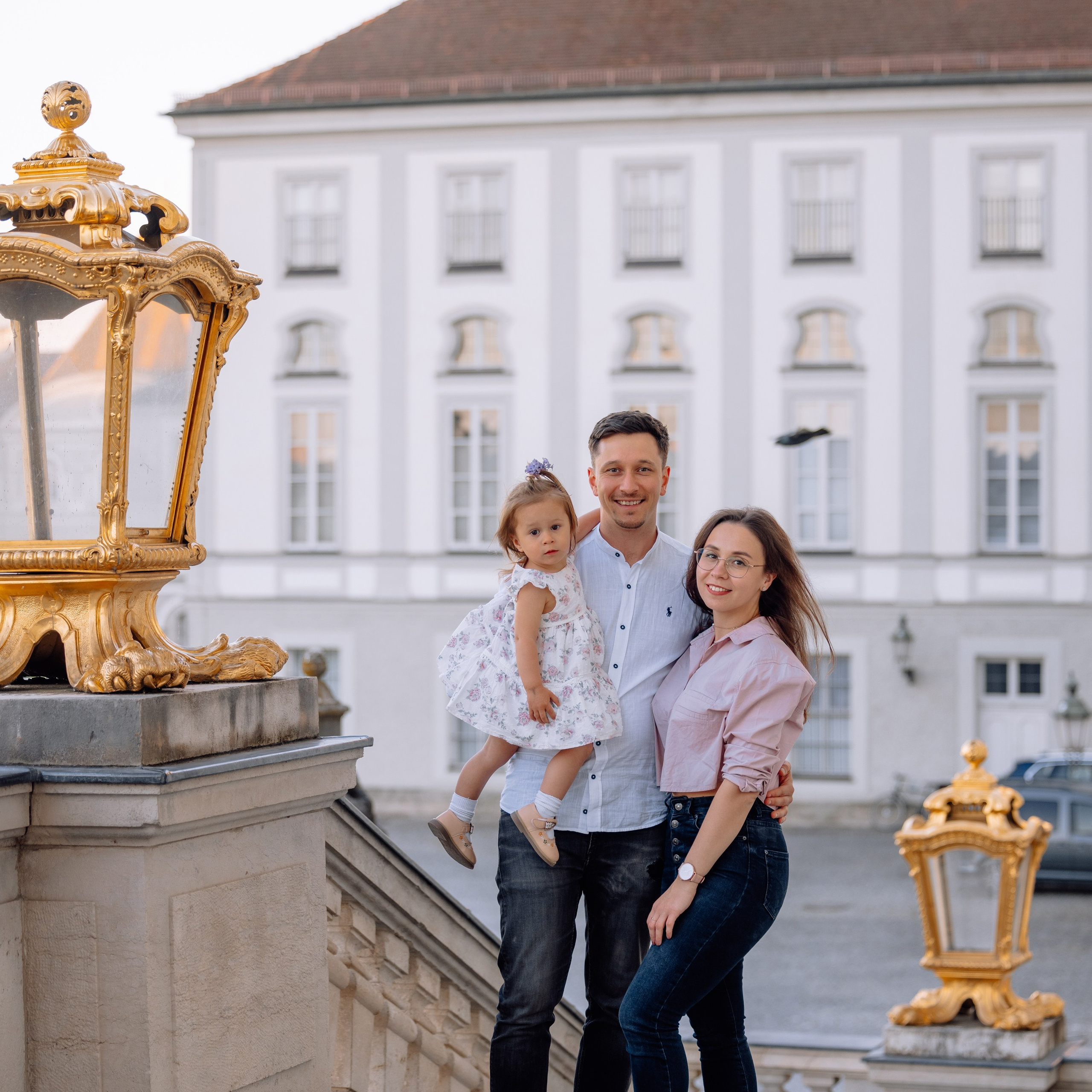 Schloss Nymphenburg: Mama, Papa und ein süßes Mädchen