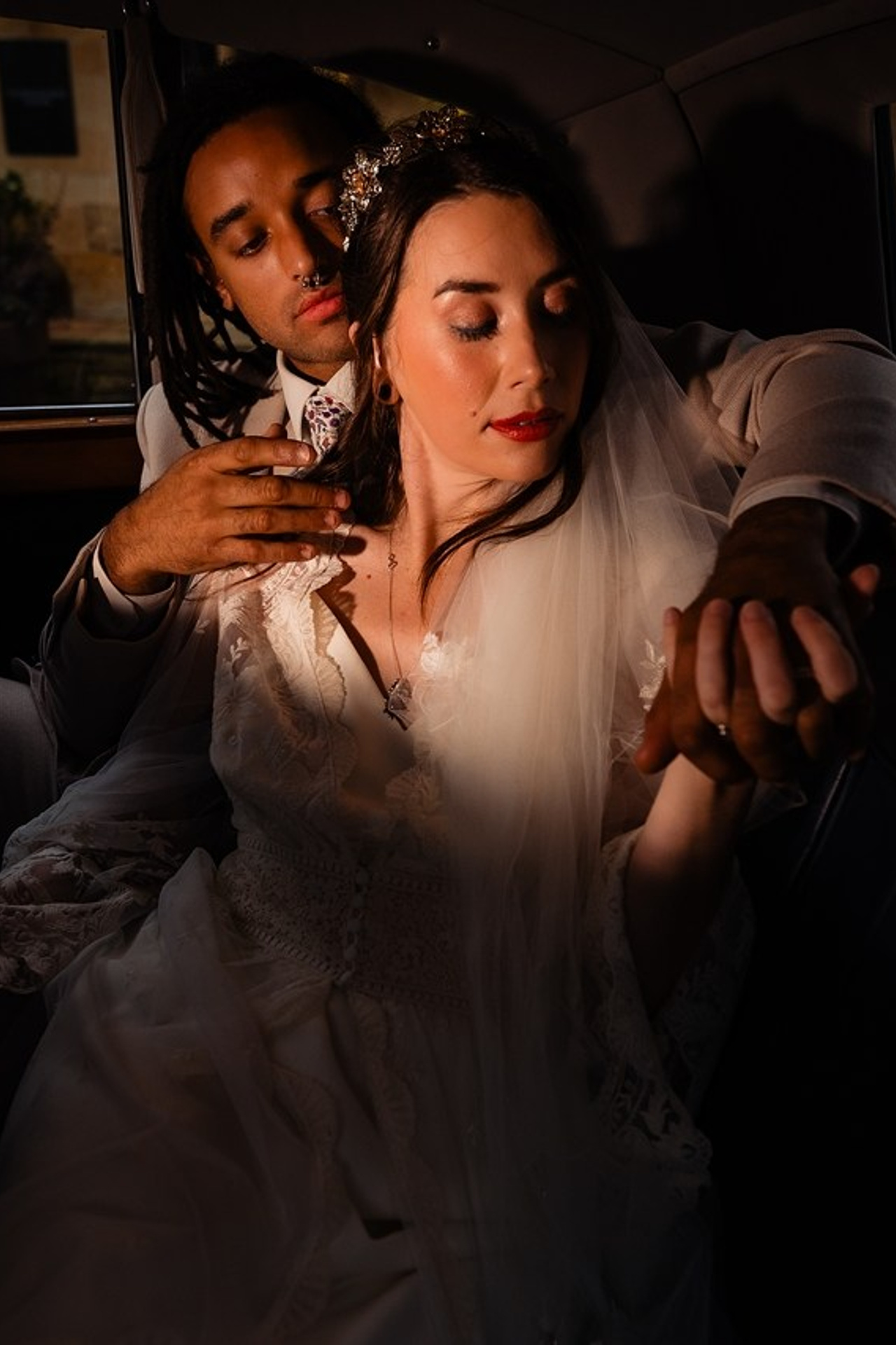 Cum sa te simti confortabil in fata aparatului de fotografiat. Mădălin Ciortea - fotograf de nuntă și de familie | Dream Art Events