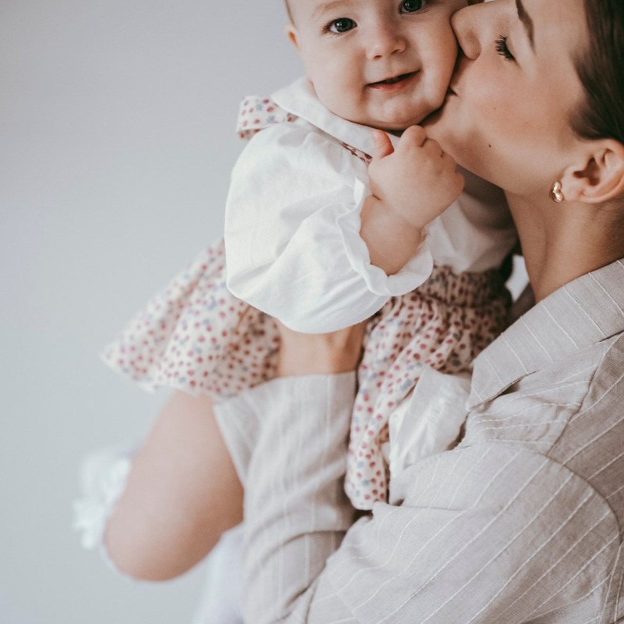 MAMINO. Deciji i porodicni fotograf u Beogradu Oksana Skendzic