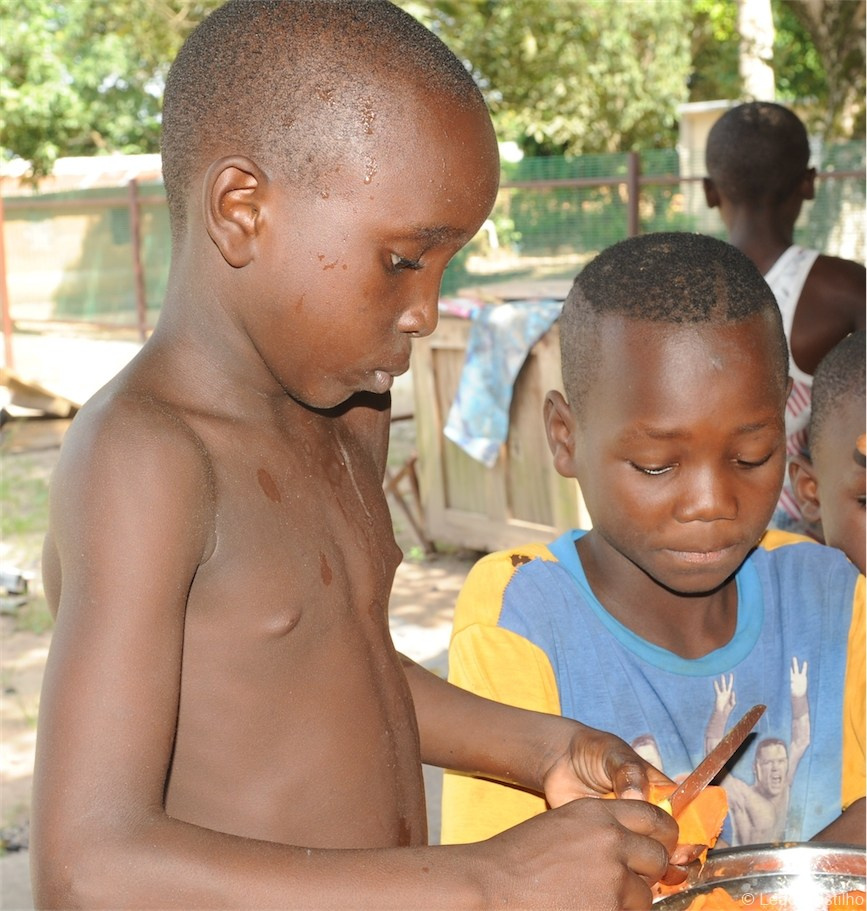 Photos of volunteer work in Congo. Simbahalu