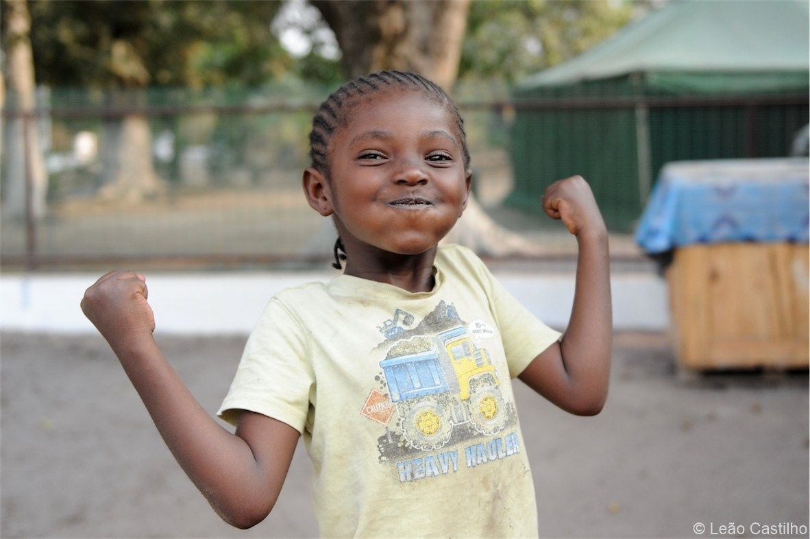Photos of volunteer work in Congo. Simbahalu