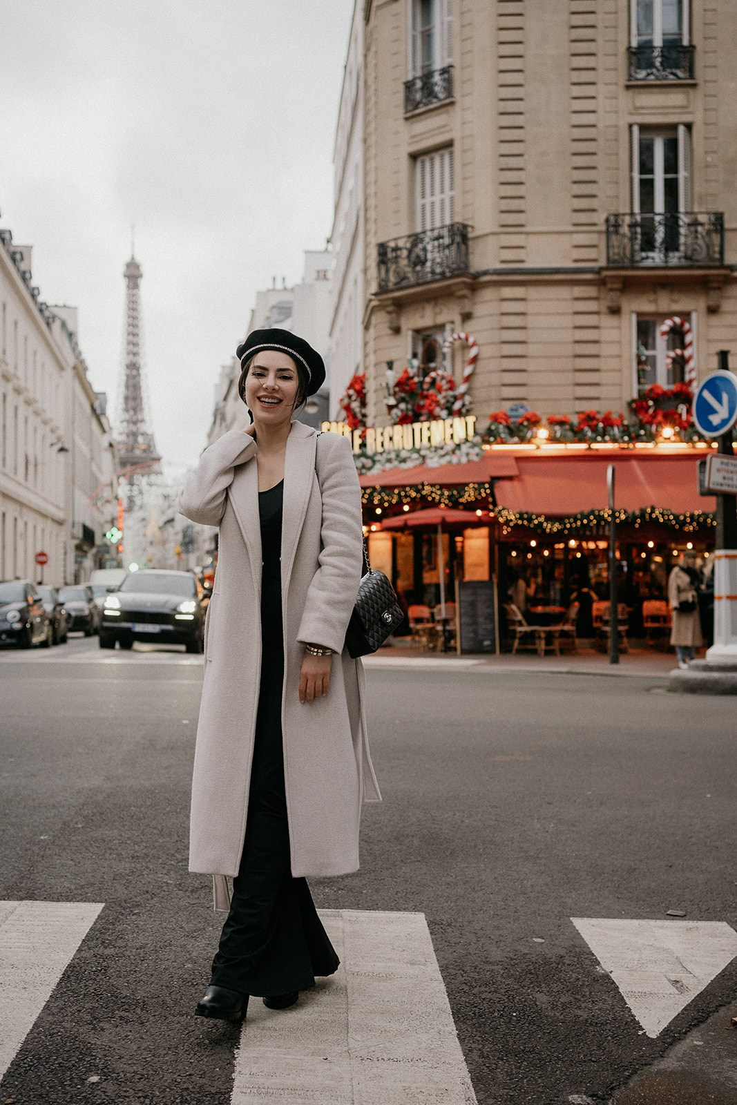 Photographer in Paris Yulia Shkadina | Couples, engagement, pre-wedding, individual photo-shoots in Paris at the best locations