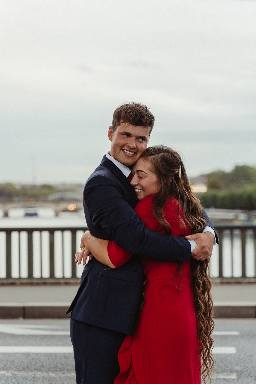 Proposal photo-shoot. Photographer in Paris Yulia Shkadina | Couples, engagement, pre-wedding, individual photo-shoots in Paris at the best locations