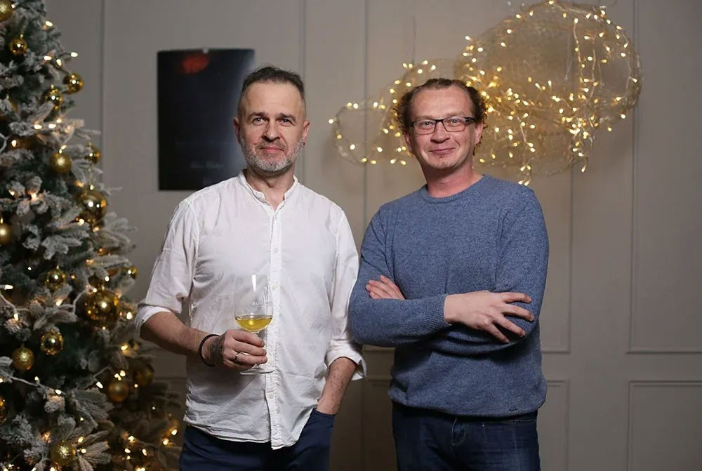 Открытие выставки Романа Рыбалёва «Календарь 2022». Școala de fotografie lui Roman Ribaliov. Orașul Chișinău, Moldova