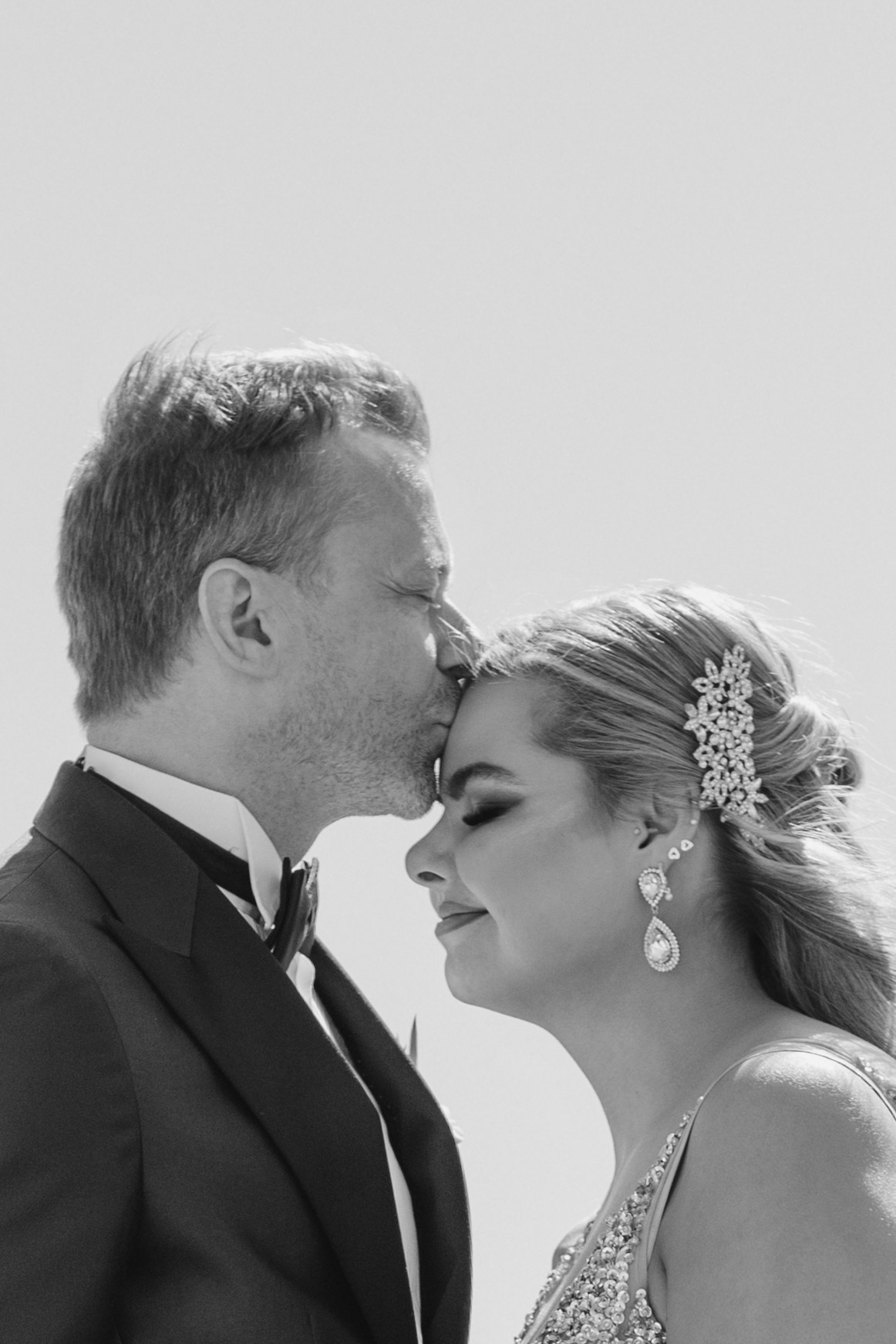 Hääkuvaus. Valokuvausta Helsingissä, Uudella Maalla ja muualla Suomessa. Olen valokuvaaja, joka kuvaa hääkuvia ja tapahtumia