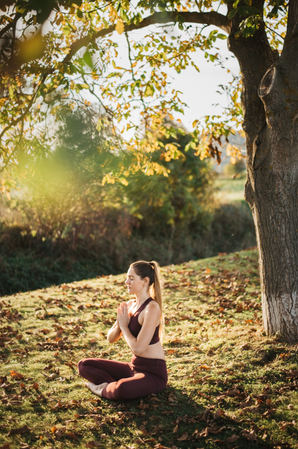 Yoga photographer Lisboa and Czech Republic. Mateřství. Nevýchova. Život v souladu s přírodou. Jóga
