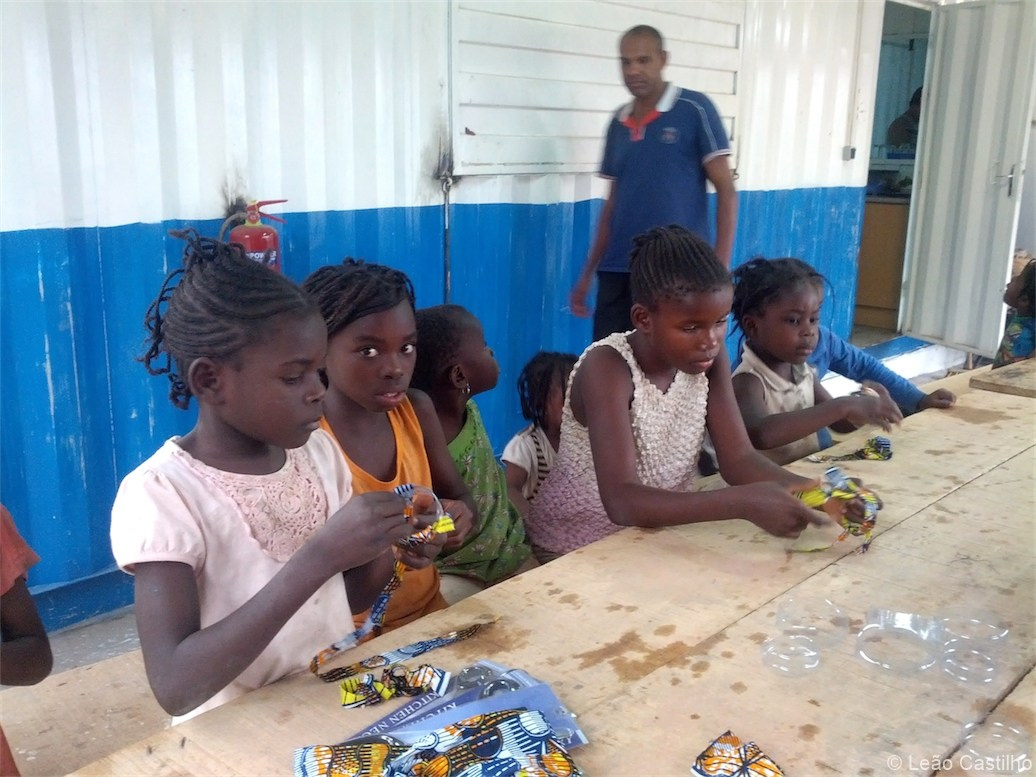 Photos of volunteer work in Congo. Simbahalu