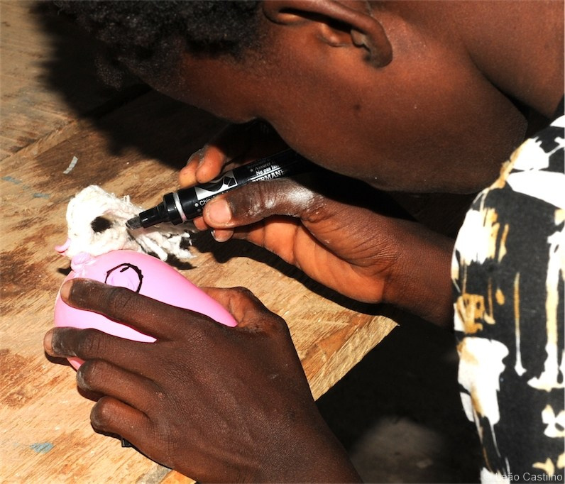 Photos of volunteer work in Congo. Simbahalu