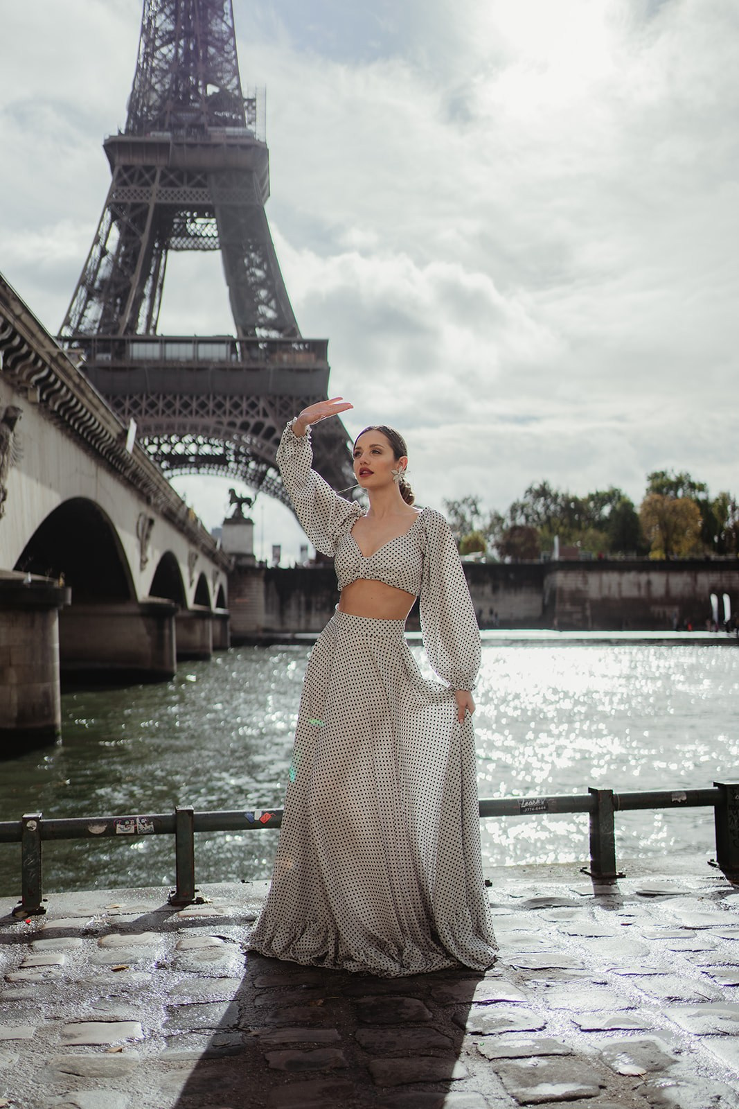 Photographer in Paris Yulia Shkadina | Couples, engagement, pre-wedding, individual photo-shoots in Paris at the best locations