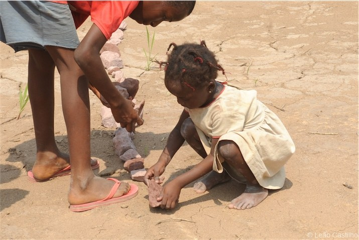 Photos of volunteer work in Congo. Simbahalu