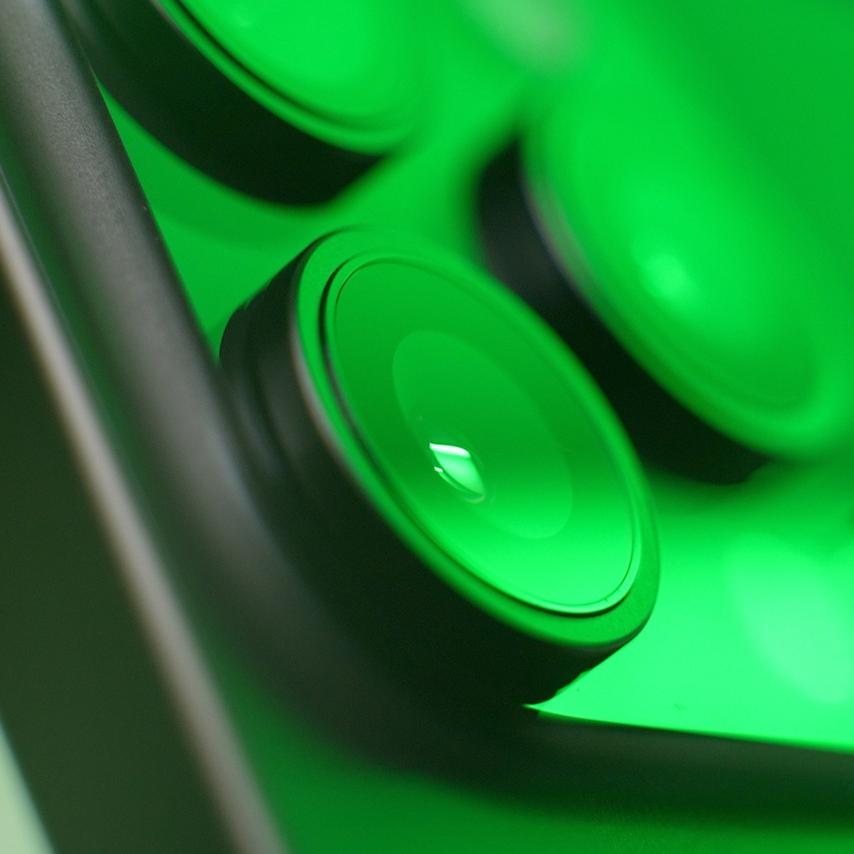 IPhone or Android? experience story. Video shooting and creating with phone, iPhone Video School
