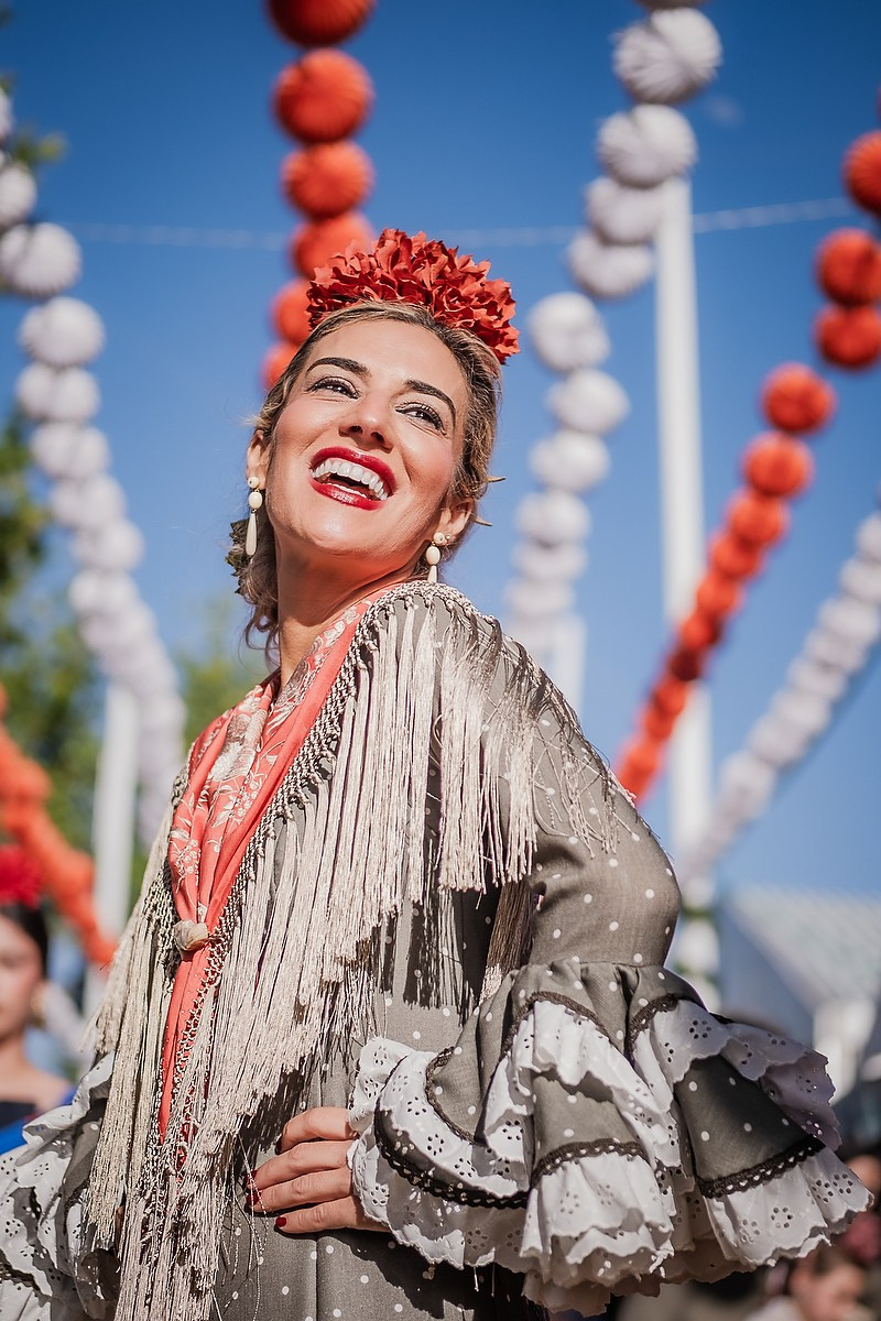 Feria de Abril 2025: un universo de luz, arte y raíces