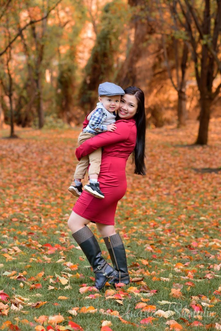 Outdoor fall family photographer Rocklin, CA. Family photographer in Roseville, Rocklin, Folsom, Sacramento