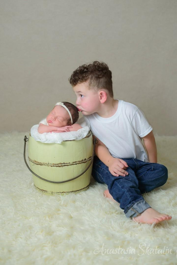 Newborn photography Roseville. Family photographer in Roseville, Rocklin, Folsom, Sacramento