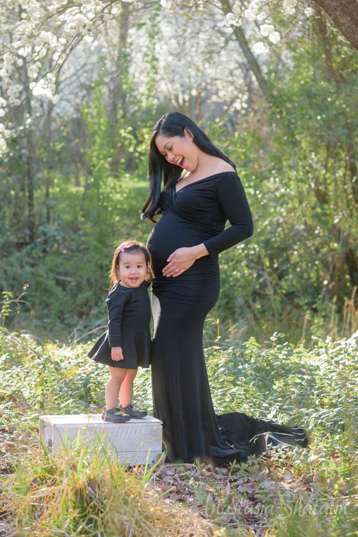 Rocklin maternity photographer. Family photographer in Roseville, Rocklin, Folsom, Sacramento
