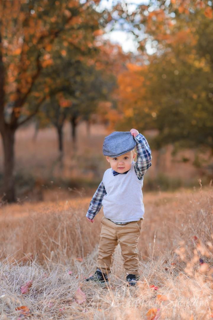 Outdoor fall family photographer Rocklin, CA. Family photographer in Roseville, Rocklin, Folsom, Sacramento