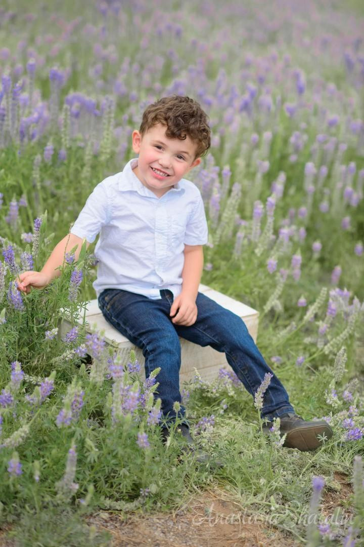 Family outdoor portraits lake Tahoe. Family photographer in Roseville, Rocklin, Folsom, Sacramento