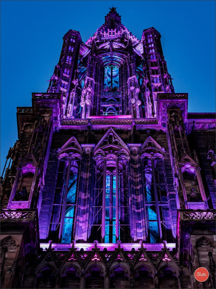La mise en lumière de la Cathédrale de Strasbourg, du 5 juillet au 8 s. Photographe à Strasbourg | Portraits, Studio, Enfants, Événements