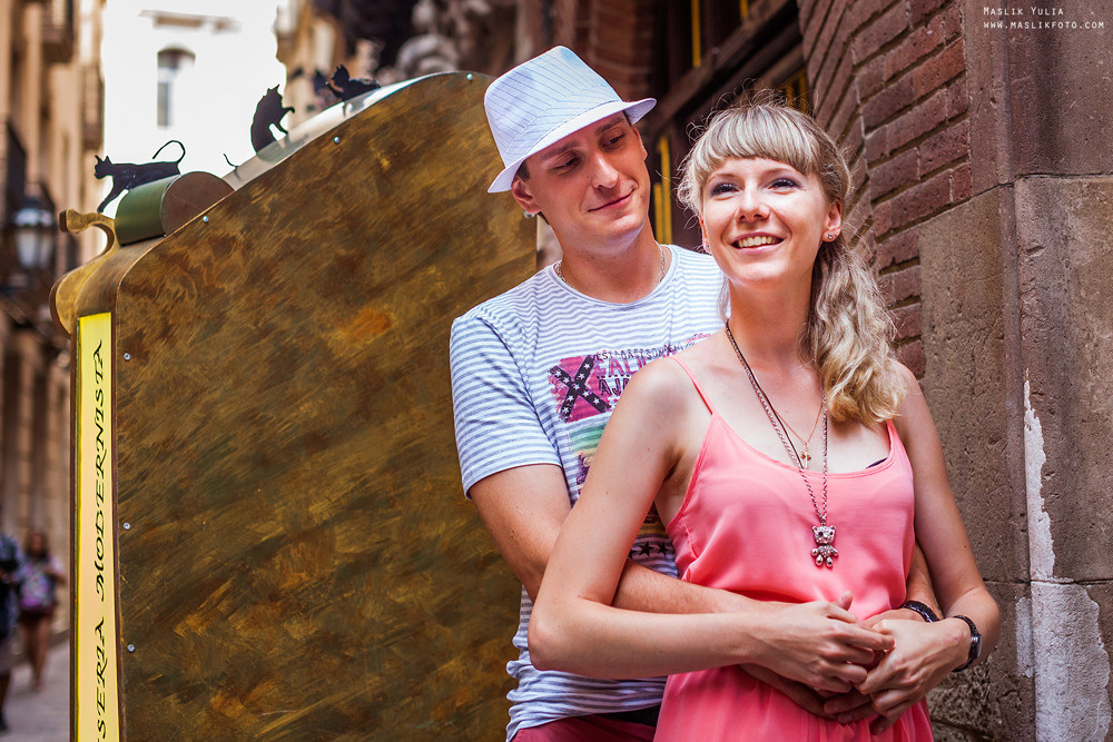 Colorida sesión de fotos en Barcelona. Fotógrafo en Barcelona Maslik Yulia