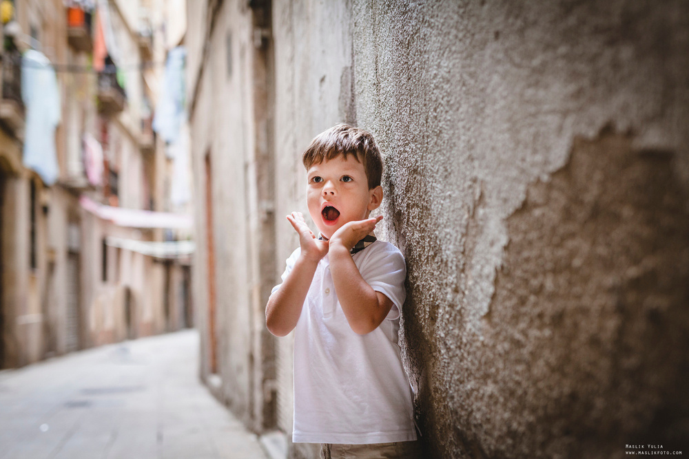 Przygoda - sesja zdjęciowa w Barcelonie. Fotograf w Barcelonie Hiszpanii Maslik Yulia