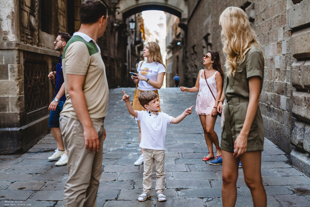Przygoda - sesja zdjęciowa w Barcelonie. Fotograf w Barcelonie Hiszpanii Maslik Yulia