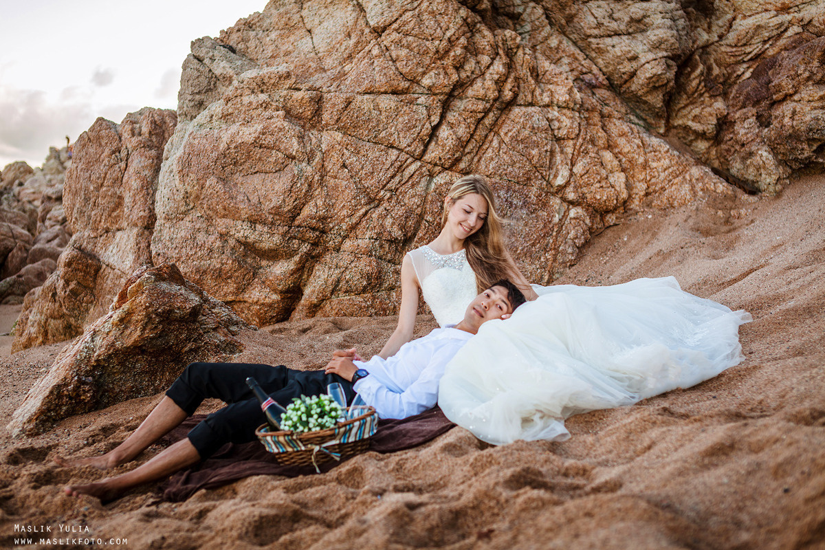 Sesión fotográfica de boda en la Costa Brava. Fotógrafo en Barcelona Maslik Yulia