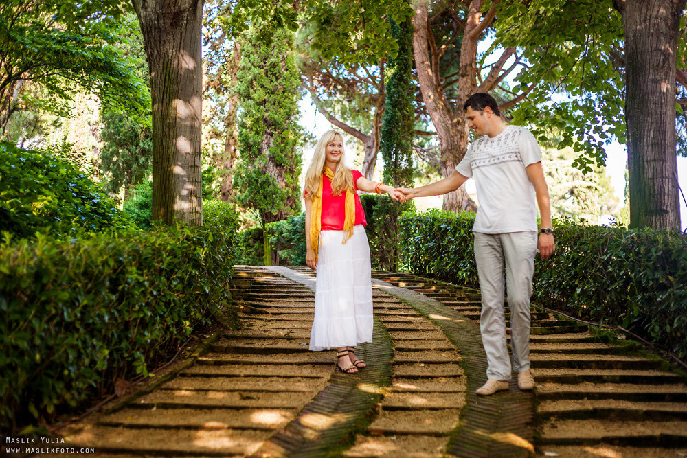 Romantic photo session in Barcelona. Photographer in Barcelona Spain Maslik Yulia