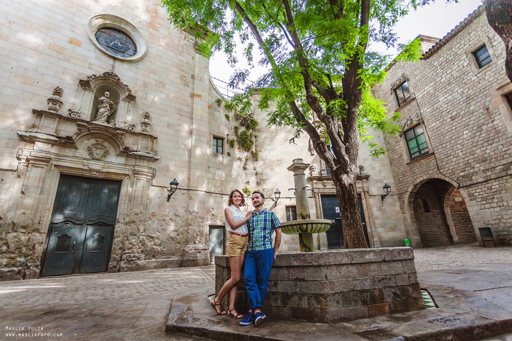 Fun photo shoot in Barcelona. Photographer in Barcelona Spain Maslik Yulia
