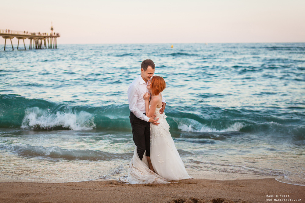 Soleada sesión de fotos en Barcelona. Fotógrafo en Barcelona Maslik Yulia