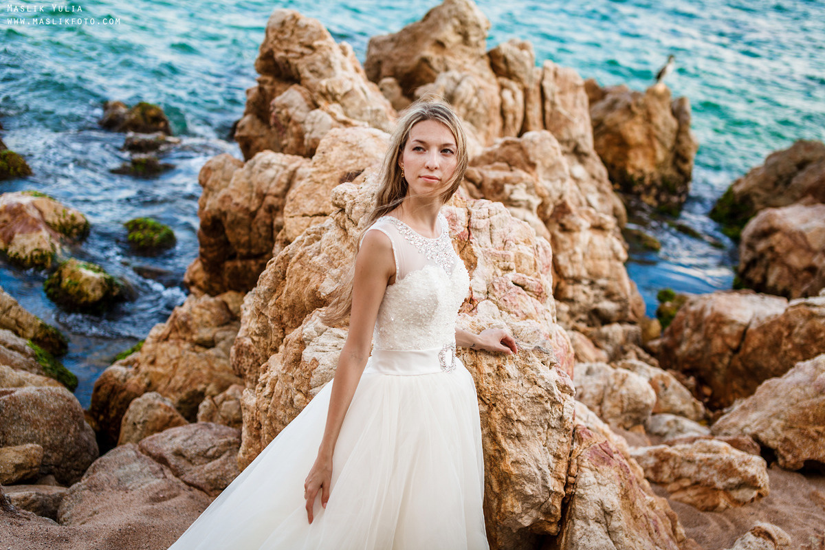 Sesión fotográfica de boda en la Costa Brava. Fotógrafo en Barcelona Maslik Yulia