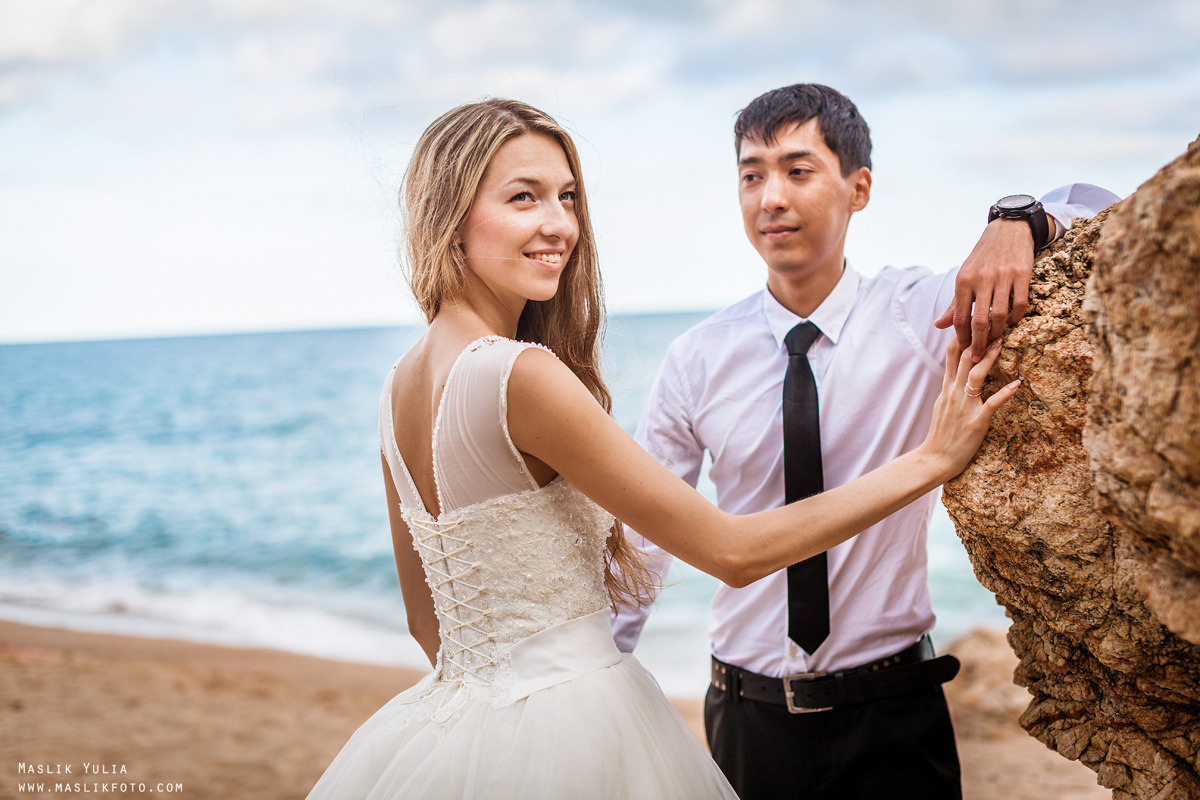 Sesión fotográfica de boda en la Costa Brava. Fotógrafo en Barcelona Maslik Yulia