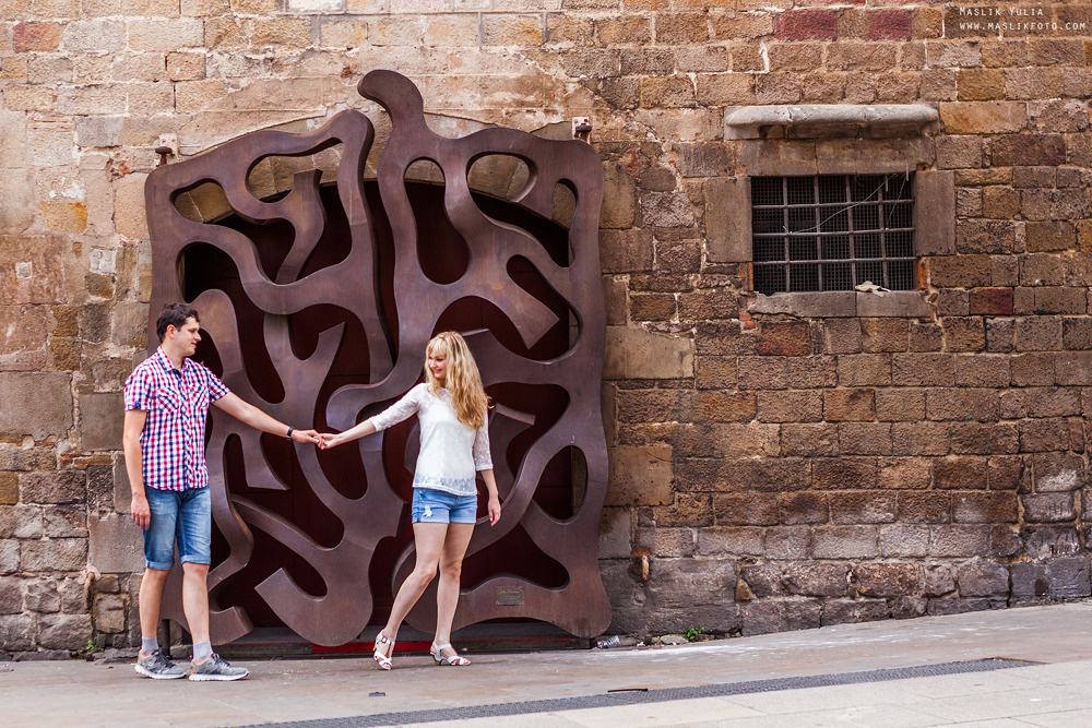 Romantic photo session in Barcelona. Photographer in Barcelona Spain Maslik Yulia