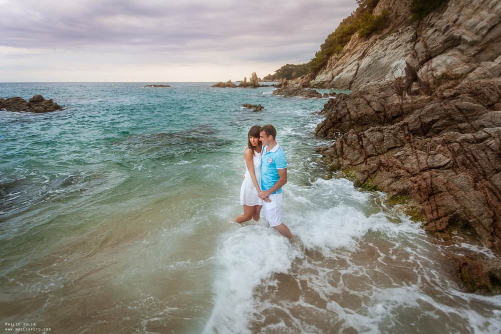 Incredible photo shoot in the Gardens of Saint Clotilde on the Costa B. Photographer in Barcelona Spain Maslik Yulia