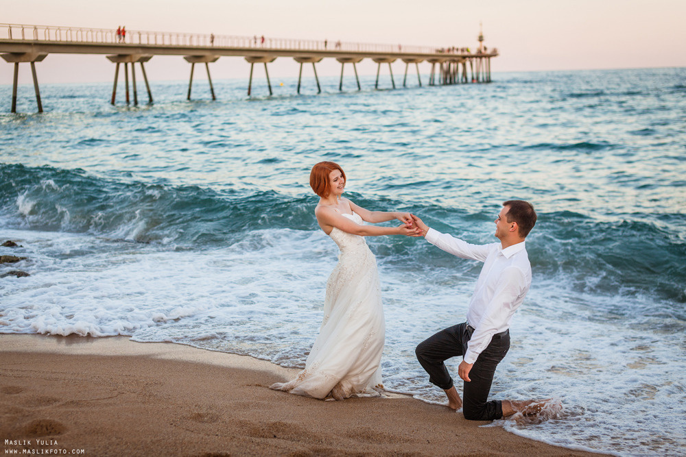 Soleada sesión de fotos en Barcelona. Fotógrafo en Barcelona Maslik Yulia