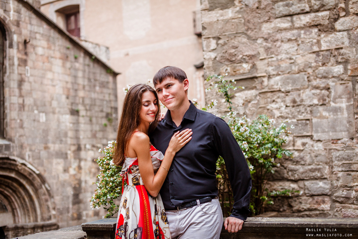 Photoshoot in Barcelona on the most popular route. Photographer in Barcelona Spain Maslik Yulia