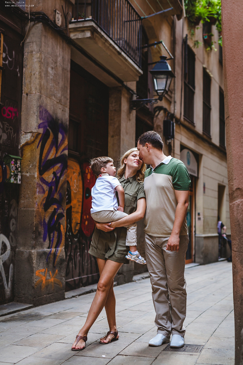 Przygoda - sesja zdjęciowa w Barcelonie. Fotograf w Barcelonie Hiszpanii Maslik Yulia