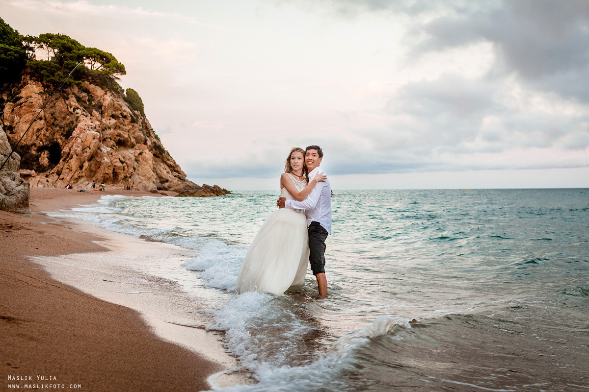 Sesión fotográfica de boda en la Costa Brava. Fotógrafo en Barcelona Maslik Yulia