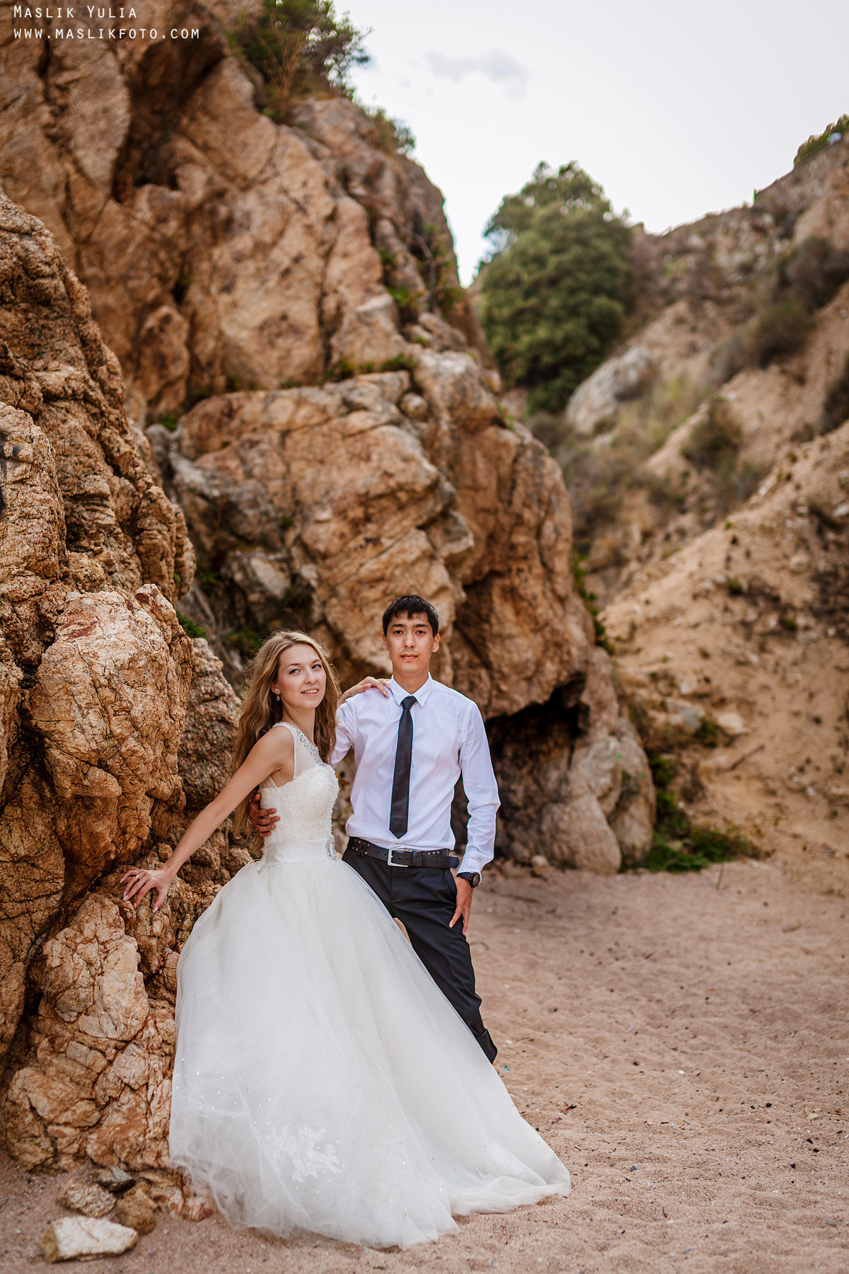 Sesión fotográfica de boda en la Costa Brava. Fotógrafo en Barcelona Maslik Yulia