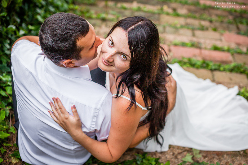 Sesión de fotos de boda en el Parque Laberinto de Barcelona. Fotógrafo en Barcelona Maslik Yulia