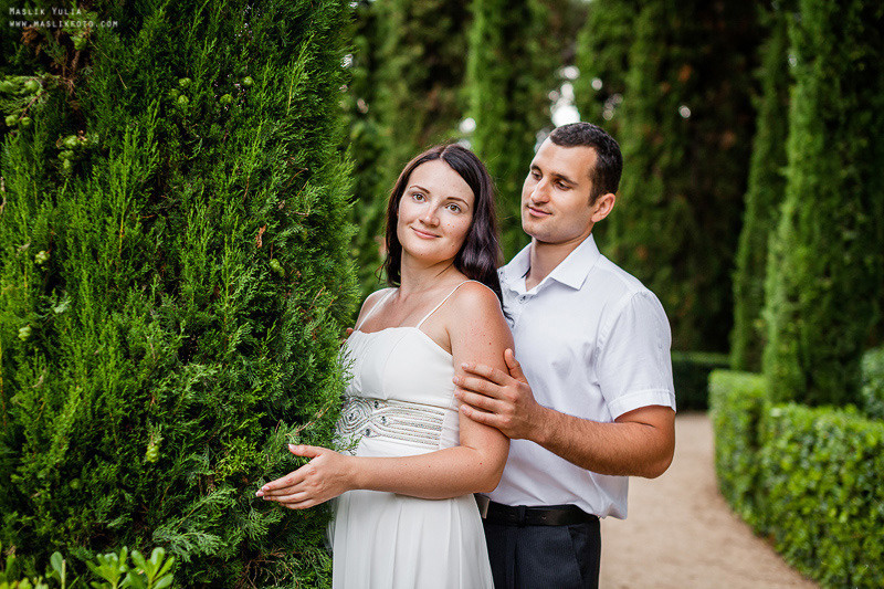 Sesión de fotos de boda en el Parque Laberinto de Barcelona. Fotógrafo en Barcelona Maslik Yulia