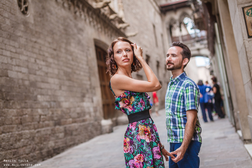 Fun photo shoot in Barcelona. Photographer in Barcelona Spain Maslik Yulia