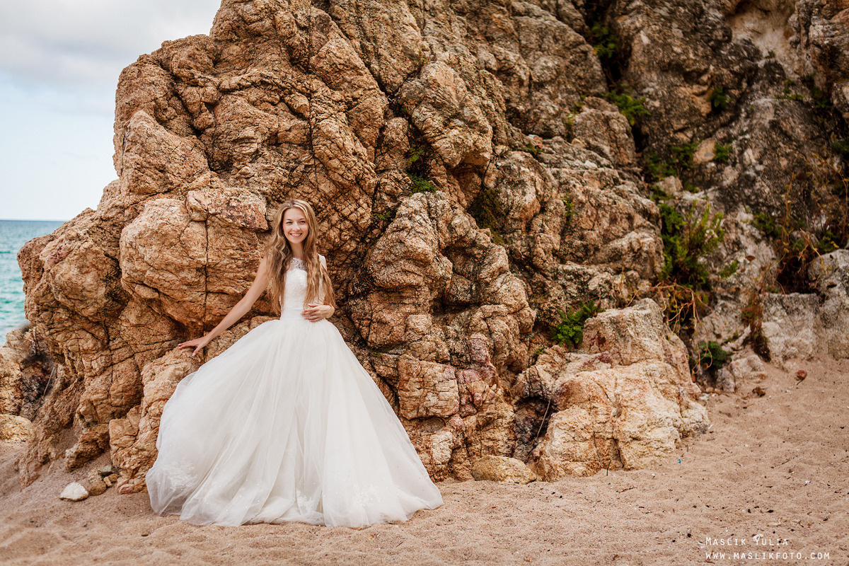 Sesión fotográfica de boda en la Costa Brava. Fotógrafo en Barcelona Maslik Yulia