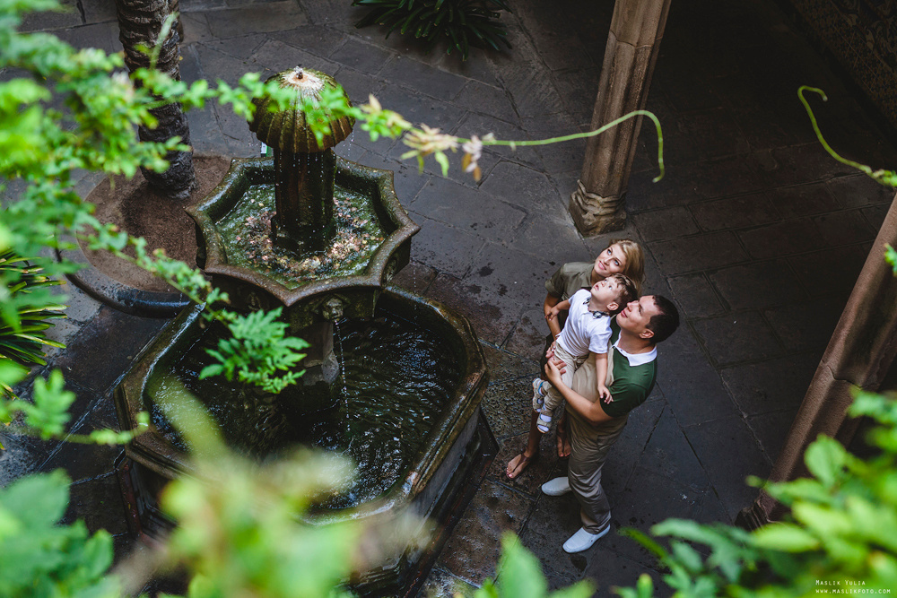 Przygoda - sesja zdjęciowa w Barcelonie. Fotograf w Barcelonie Hiszpanii Maslik Yulia