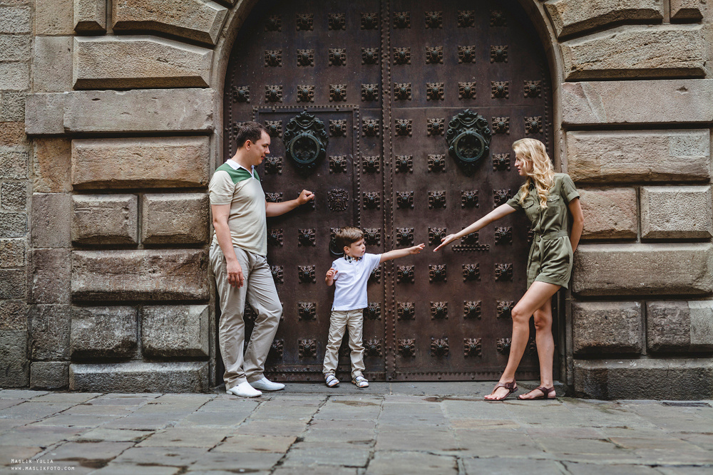 Przygoda - sesja zdjęciowa w Barcelonie. Fotograf w Barcelonie Hiszpanii Maslik Yulia