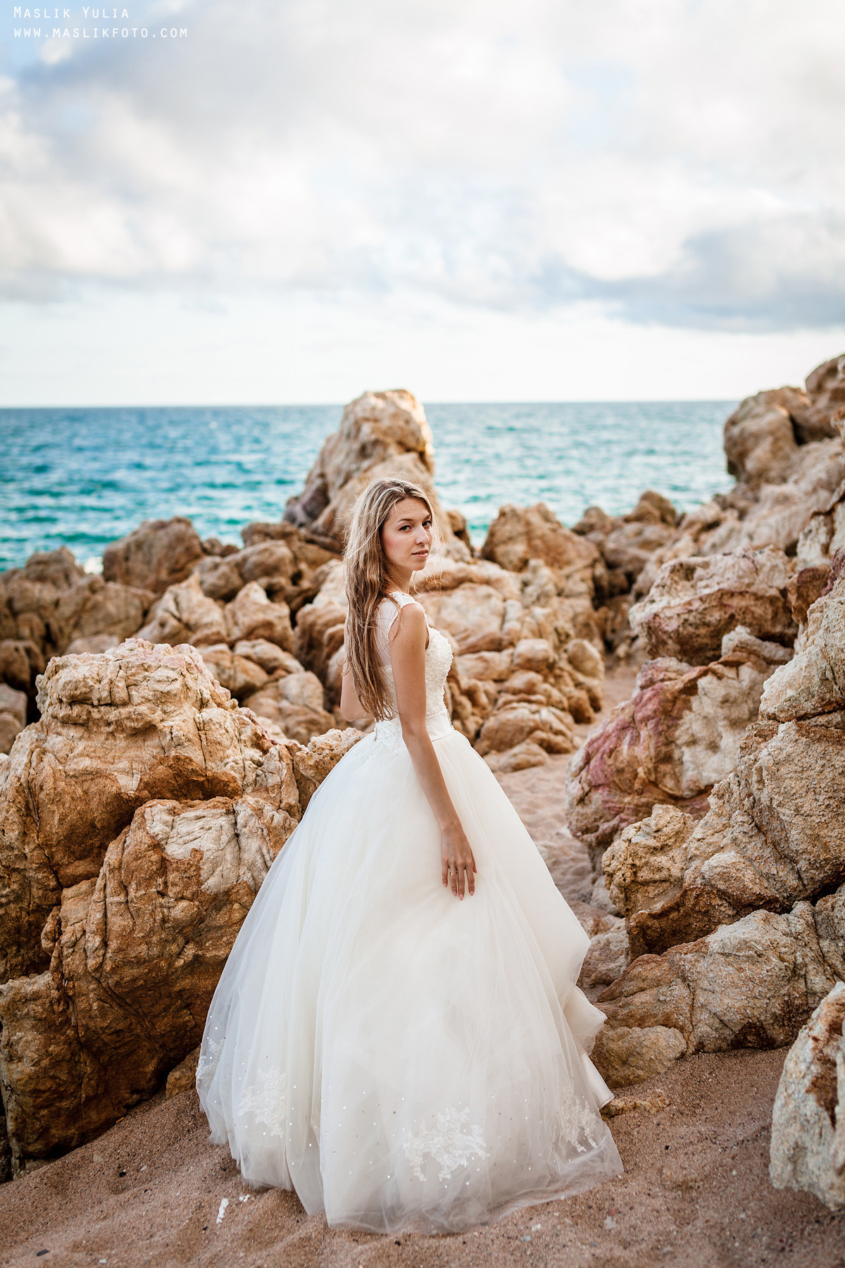 Sesión fotográfica de boda en la Costa Brava. Fotógrafo en Barcelona Maslik Yulia
