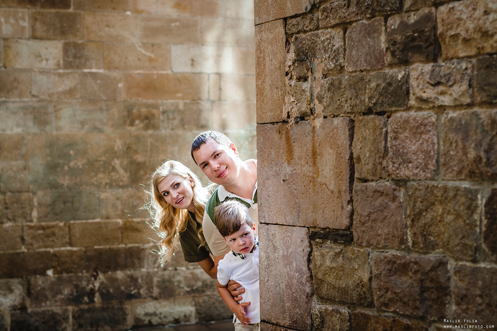 Przygoda - sesja zdjęciowa w Barcelonie. Fotograf w Barcelonie Hiszpanii Maslik Yulia