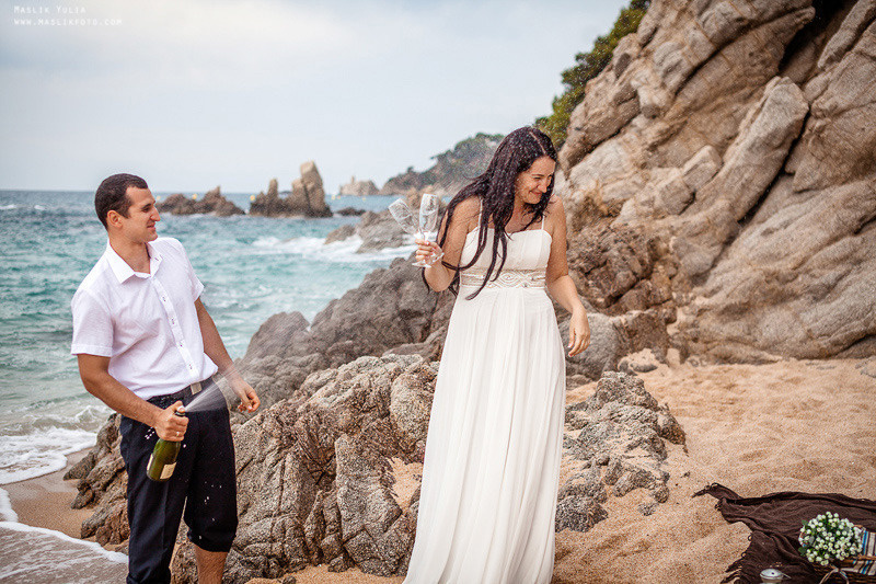 Sesión de fotos de boda en el Parque Laberinto de Barcelona. Fotógrafo en Barcelona Maslik Yulia