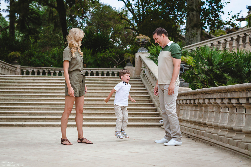 Przygoda - sesja zdjęciowa w Barcelonie. Fotograf w Barcelonie Hiszpanii Maslik Yulia