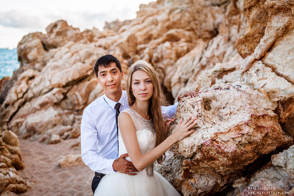 Sesión fotográfica de boda en la Costa Brava. Fotógrafo en Barcelona Maslik Yulia