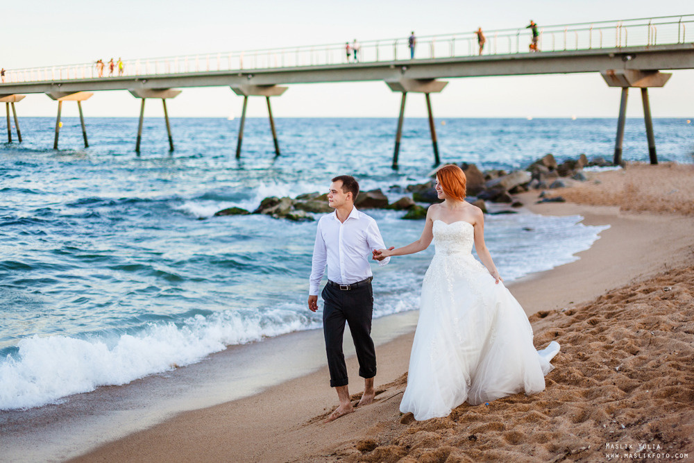 Soleada sesión de fotos en Barcelona. Fotógrafo en Barcelona Maslik Yulia